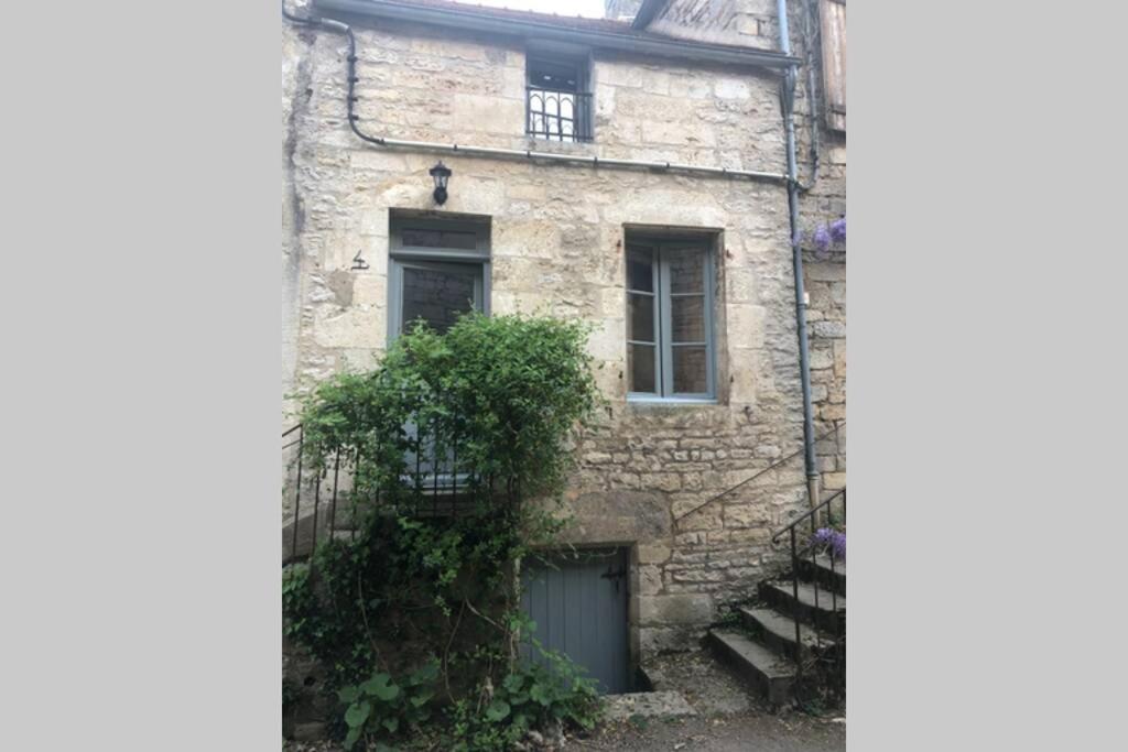 La Petite Maison Medievale De Melanie Flavigny-sur-Ozerain Kültér fotó